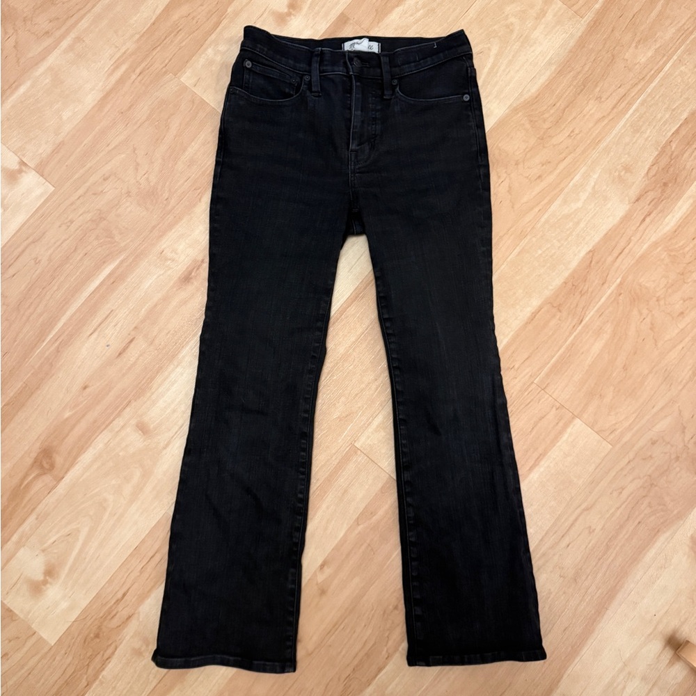 Madewell mid-rise kick out Black Flare Women's Jeans - Picture 2 of 6
